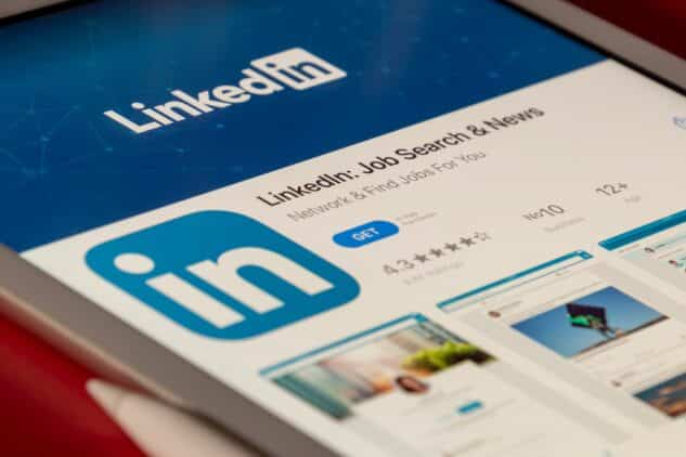 8 LinkedIn Tips for Freelancers Ready to Earn More Money